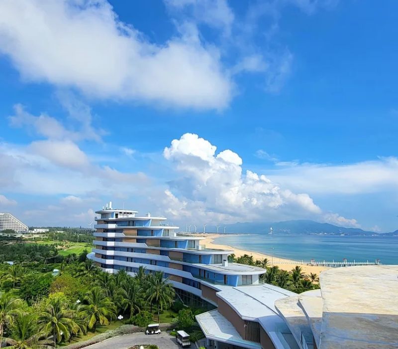 Top 8 khách sạn Eo Gió Quy Nhơn có vị trí đẹp, giá hợp lý