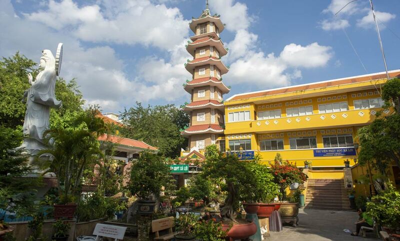 Top 12 ngôi chùa cầu tài lộc ở Sài Gòn nổi tiếng linh thiêng 5