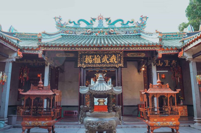 Top 12 ngôi chùa cầu tài lộc ở Sài Gòn nổi tiếng linh thiêng 6