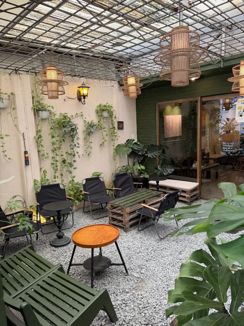 16 quán cà phê sách Hà Nội vibe xinh cho các “mọt sách” thủ đô 10