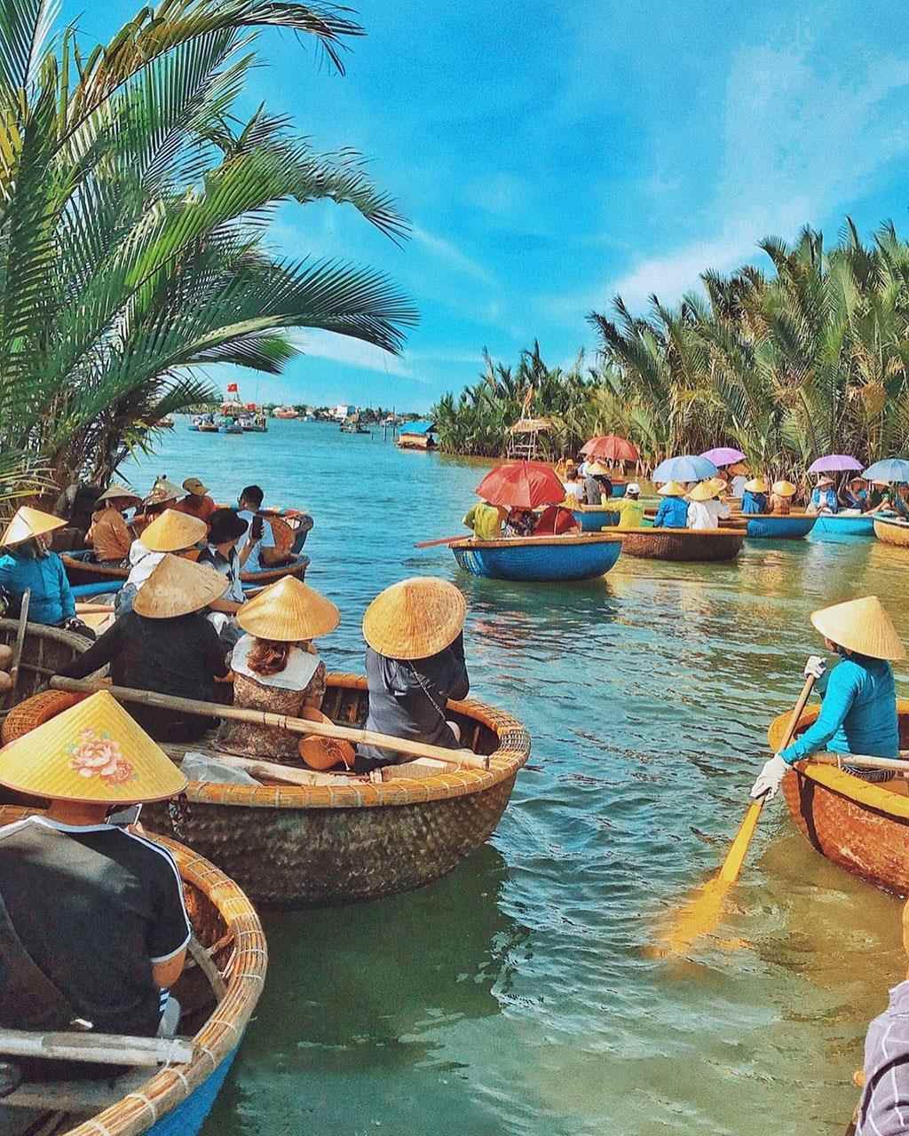 Trải nghiệm đi thuyền trên sông Thu Bồn siêu thú vị 10