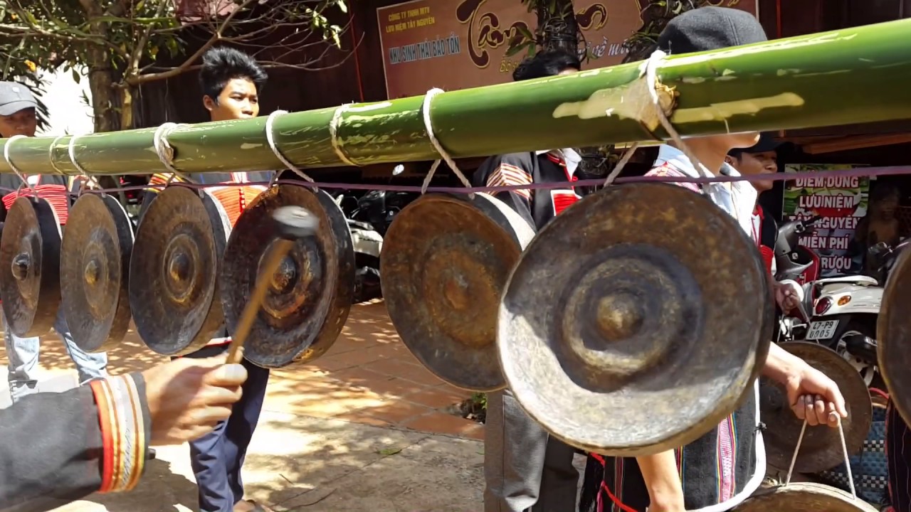 Trải nghiệm Lễ hội cồng chiêng Tây Nguyên thú vị tại Đắk Lắk 5