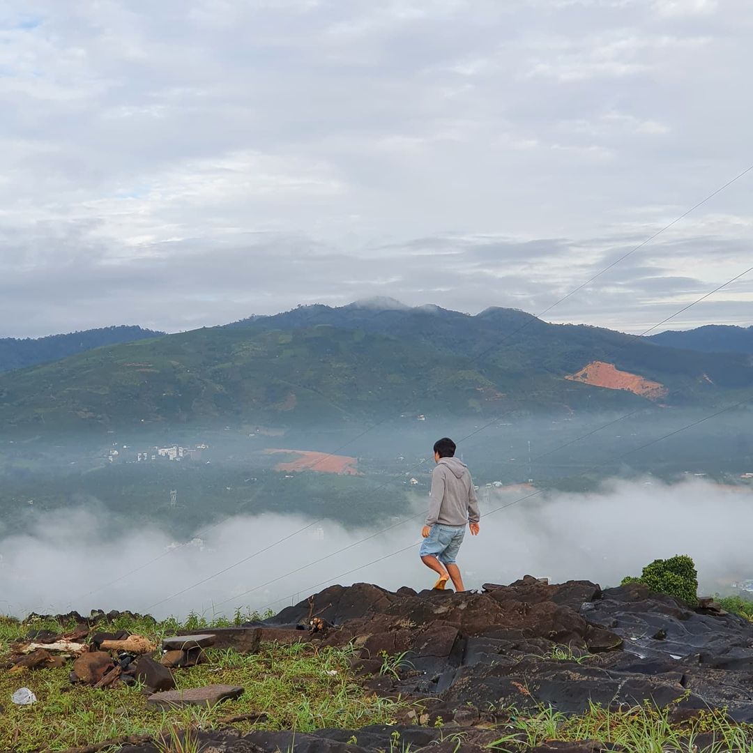 Trải nghiệm săn mây trên Mỏ đá Đại Lào Bảo Lộc cực chill 9