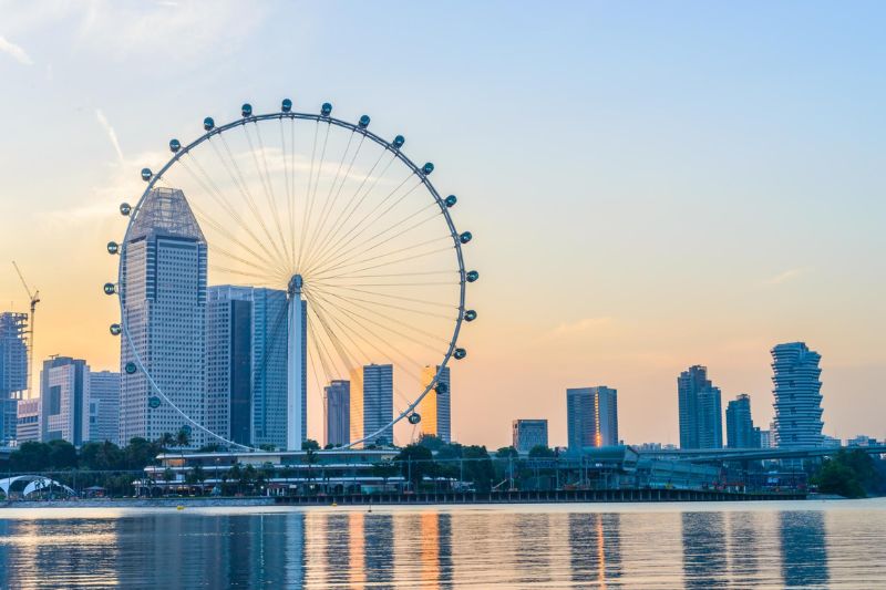 Singapore Flyer vòng quay ngắm cảnh lớn nhất châu Á 2
