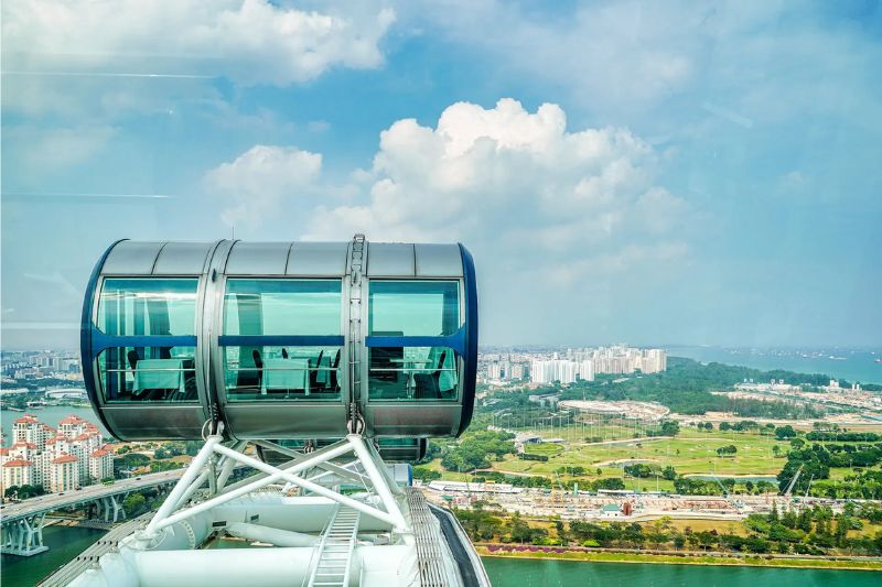 Singapore Flyer vòng quay ngắm cảnh lớn nhất châu Á 4