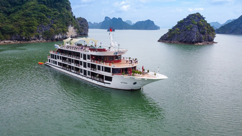 Trải nghiệm Tour du thuyền 5 sao khám phá vịnh Lan Hạ có gì hay? 7