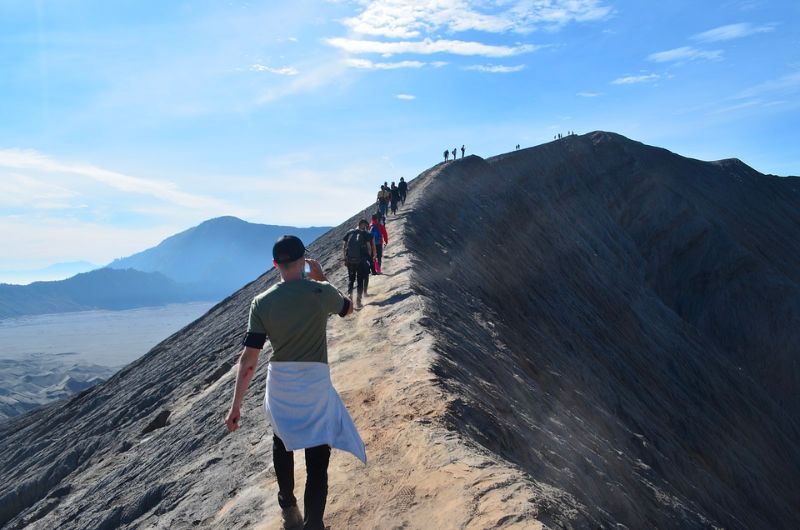 Kỳ vĩ núi lửa Bromo ở phía đông đảo Java Indonesia 3