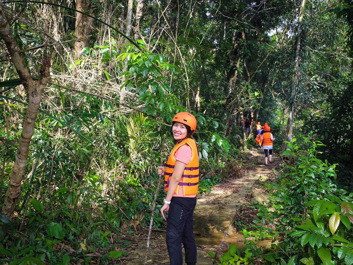Trekking Thác K50, hành trình chinh phục chốn tiên cảnh giữa rừng già 7