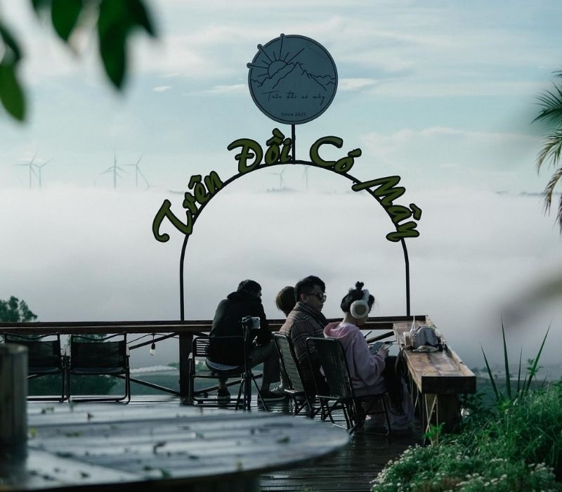 Trên Đồi Có Mây Coffee Đà Lạt, chốn chữa lành giữa rừng thông