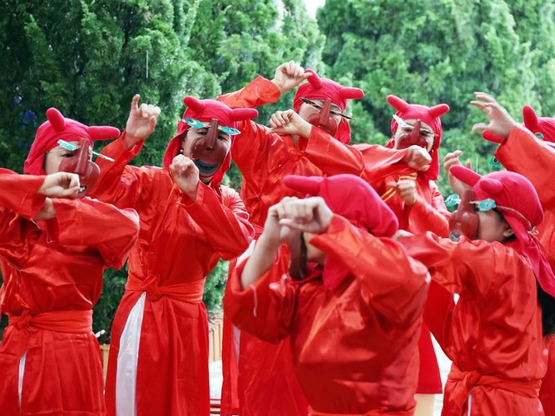 Trò Xuân Phả là gì? Giải mã hình ảnh mặt nạ gỗ MV Sơn Tùng M-TP 4