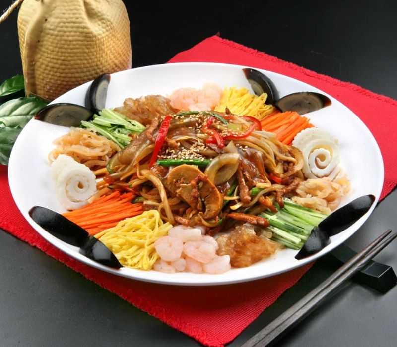 Truyền Thuyết ChamPong: Trải nghiệm ẩm thực Hàn Quốc chuẩn vị giữa lòng Sài Gòn 3