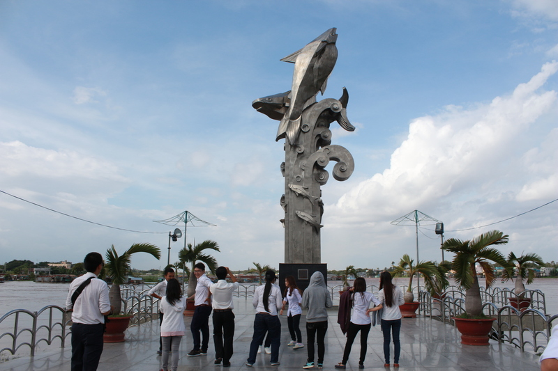 Check-in tượng đài cá ba sa, biểu tượng độc nhất vô nhị ở An Giang 6