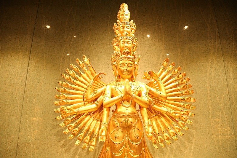 Khám phá top tượng Phật núi Bà Đen uy nghiêm và kỷ lục nhất 6