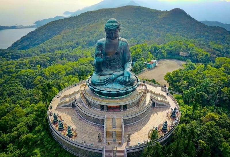 Lên đỉnh Ngong Ping chiêm ngưỡng tượng Phật Thiên Đàn uy nghiêm 2