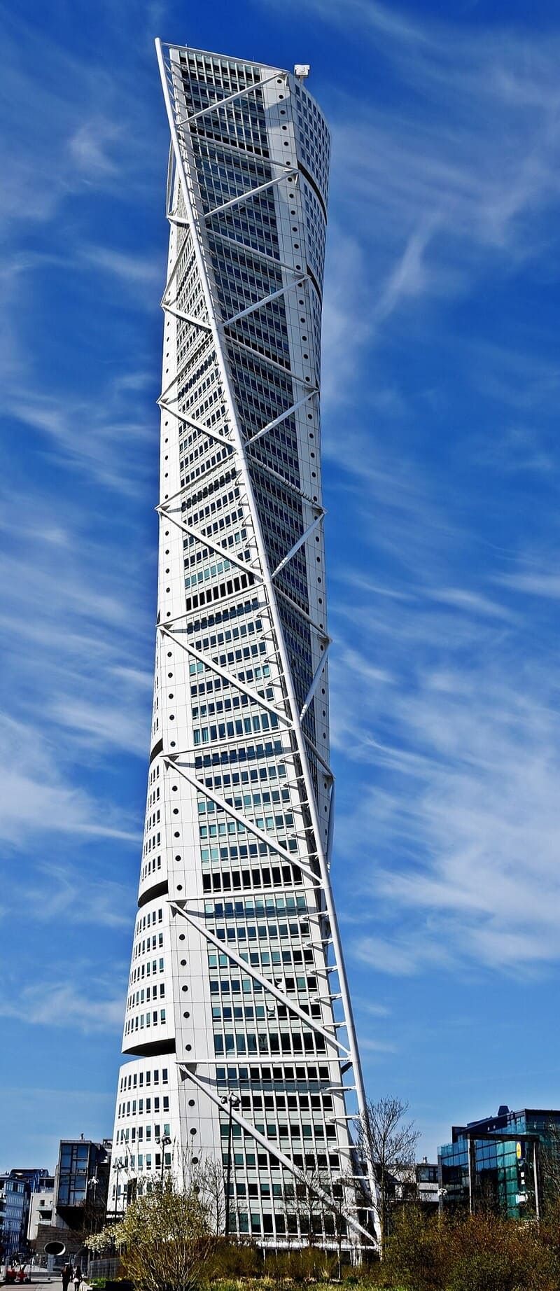 Turning Torso: Biểu tượng xoắn ốc vươn mình giữa trời Thụy Điển 2