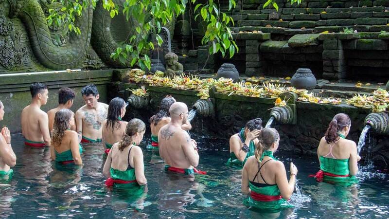 Trải nghiệm du lịch Ubud, nơi rực rỡ sắc màu văn hóa bản địa Bali 8