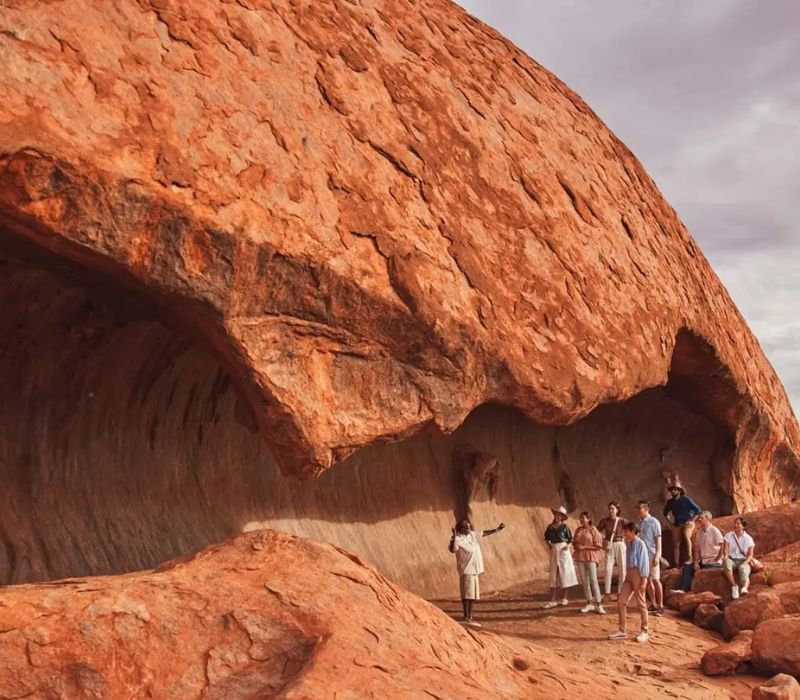 Uluru, bí mật và vẻ đẹp ẩn giấu của vùng sa mạc đỏ nước Úc 4