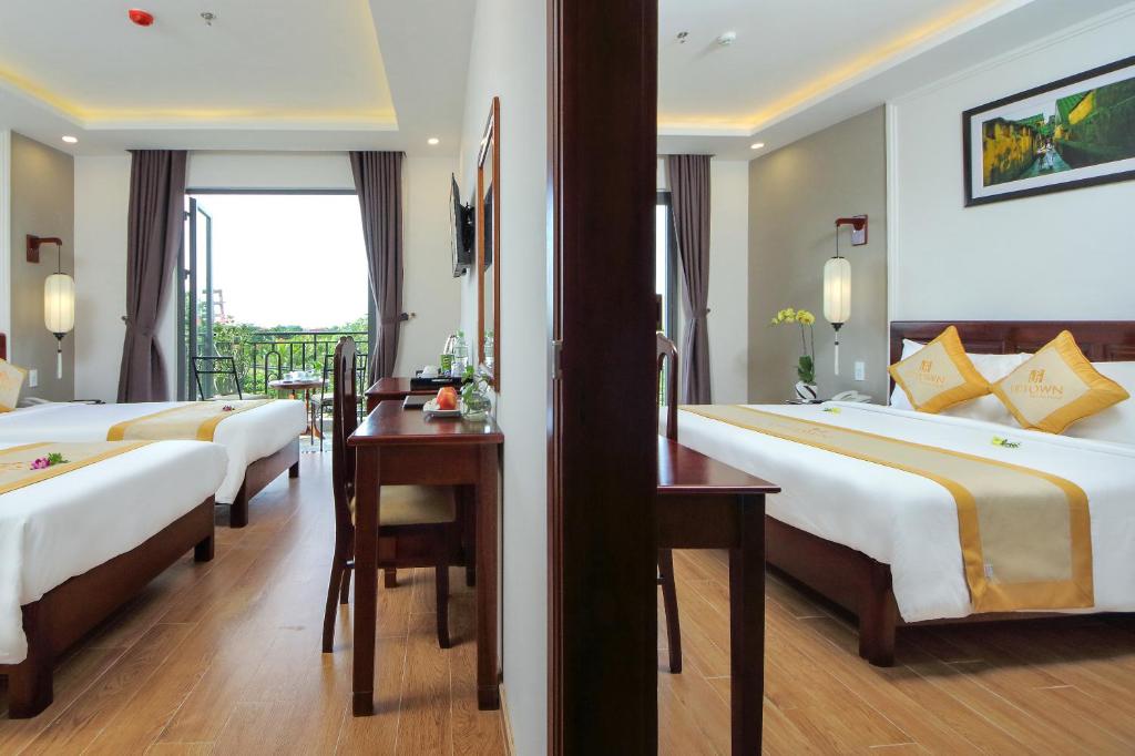 Uptown Hoi An Hotel - Sở hữu hồ bơi tuyệt đẹp trên sân thượng khiến bạn phải choáng ngợp 15