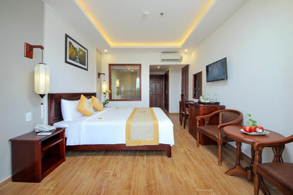 Uptown Hoi An Hotel - Sở hữu hồ bơi tuyệt đẹp trên sân thượng khiến bạn phải choáng ngợp 16