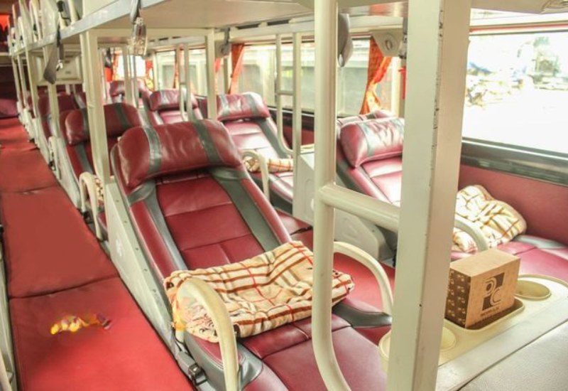 Nhà xe Phúc Xuyên: Dòng xe Limousine chất lượng hiện đại 12