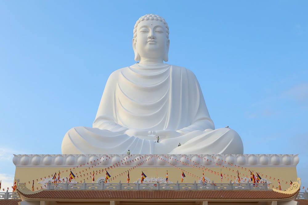 Vãn cảnh Chùa Phật Quốc Vạn Thành với tượng Phật cao 73m đầy ấn tượng 5