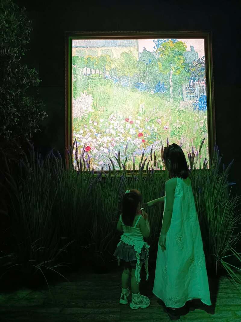 Đến Van Gogh Timeless trải nghiệm nghệ thuật đa giác quan 10