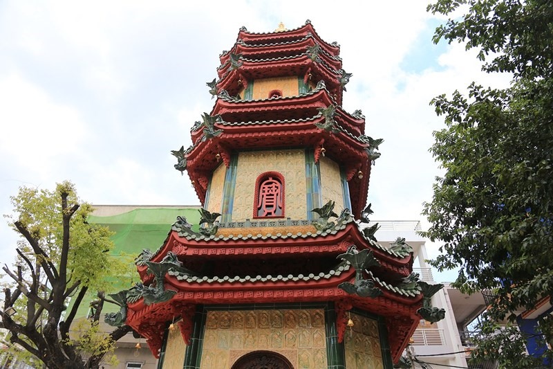 Chùa Viên Giác với ngôi tháp làm bằng gốm sứ cao nhất Việt Nam 8