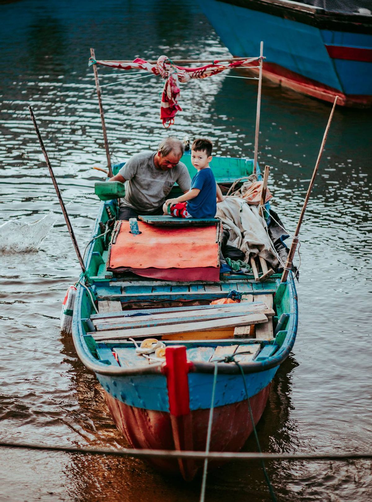 Vẻ đẹp của cuộc sống và con người tại những bến cảng Phú Yên 11