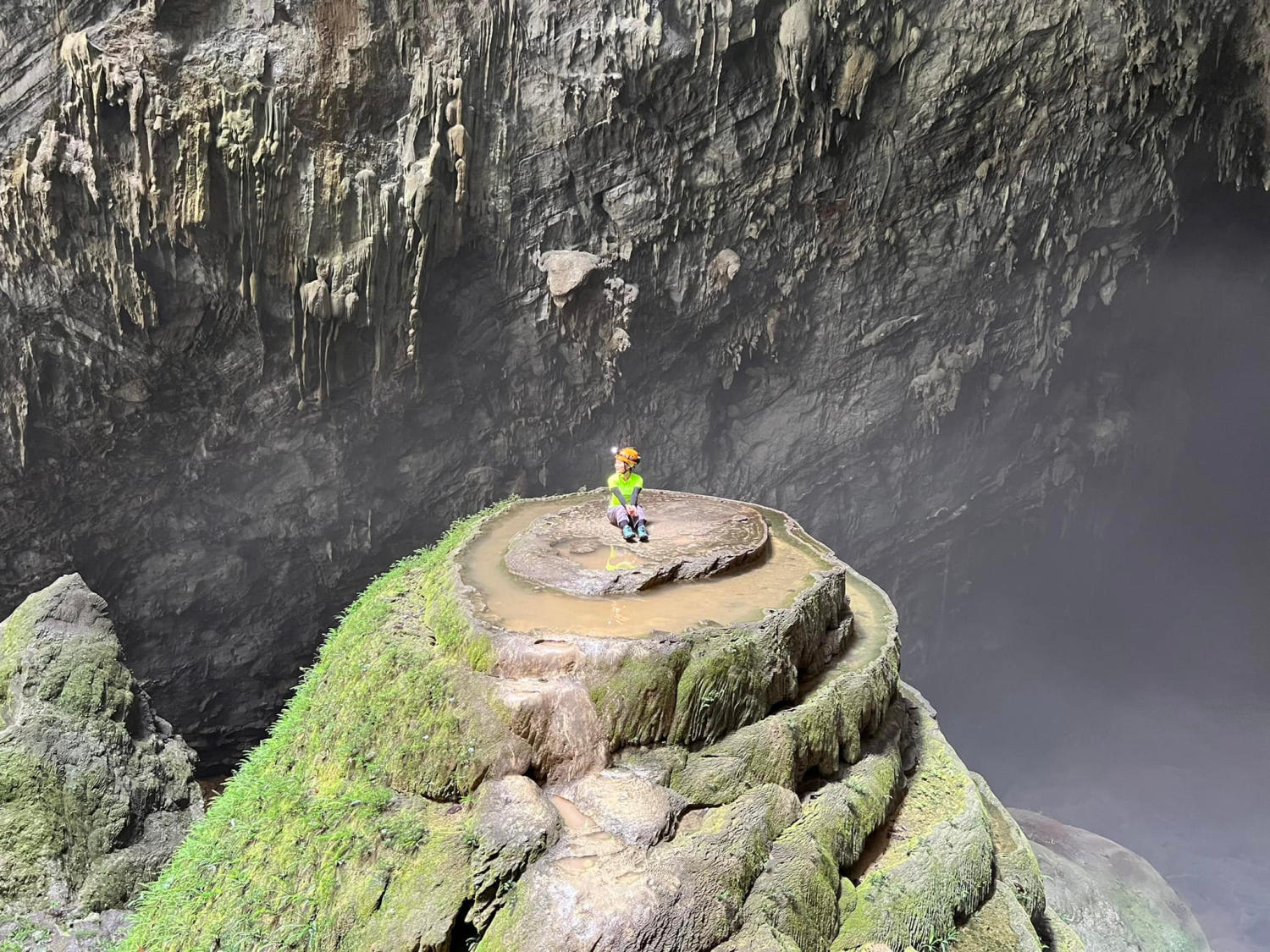 Vẻ đẹp tuyệt mỹ của Hang Sơn Đoòng, hang động lớn nhất thế giới 4