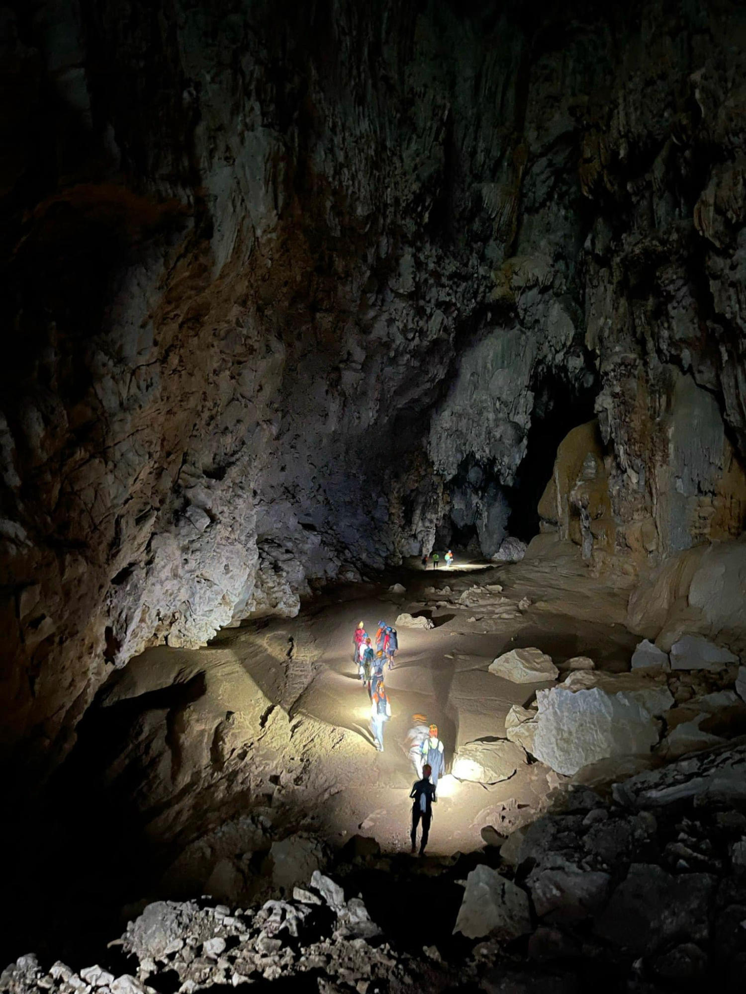 Vẻ đẹp tuyệt mỹ của Hang Sơn Đoòng, hang động lớn nhất thế giới 7