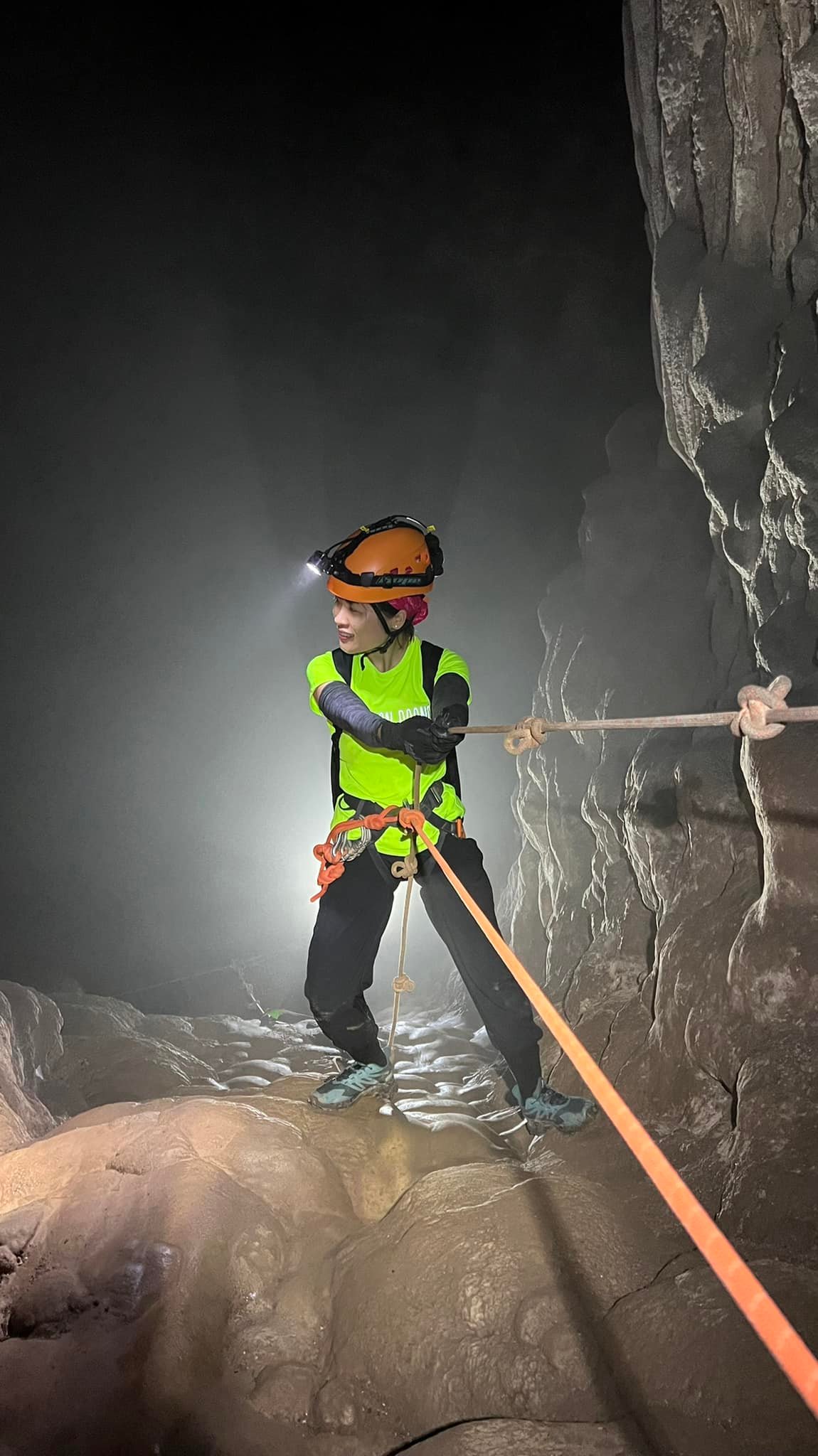 Vẻ đẹp tuyệt mỹ của Hang Sơn Đoòng, hang động lớn nhất thế giới 9