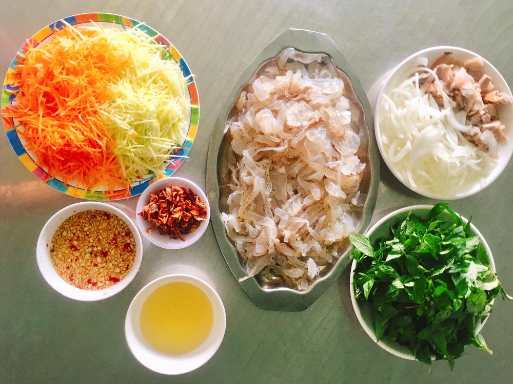 Về Phú Yên thưởng thức món gỏi sứa Đầm Ô Loan giòn dai cực ngon 4