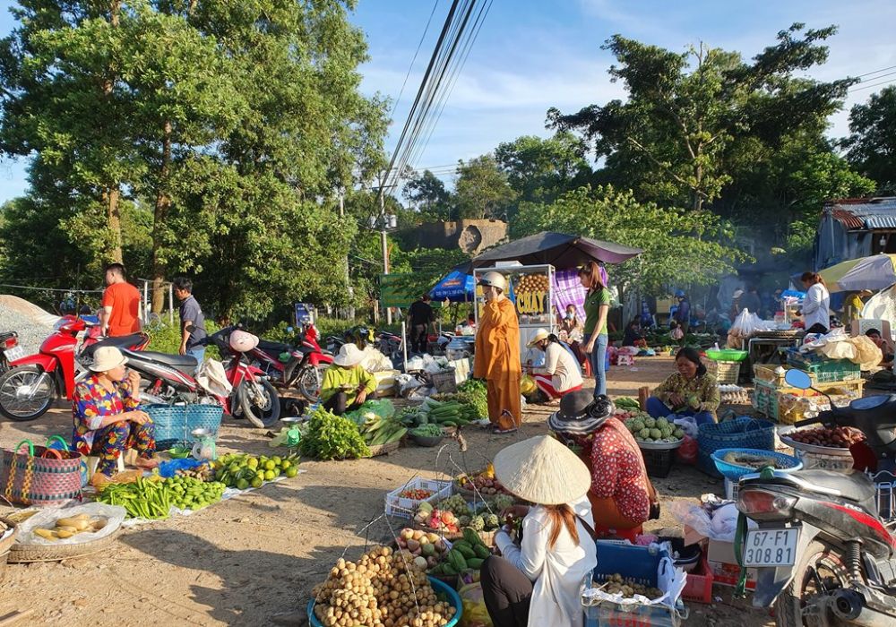 Về thăm Chợ Mây Núi Cấm cao nhất tại miền Tây sông nước 4