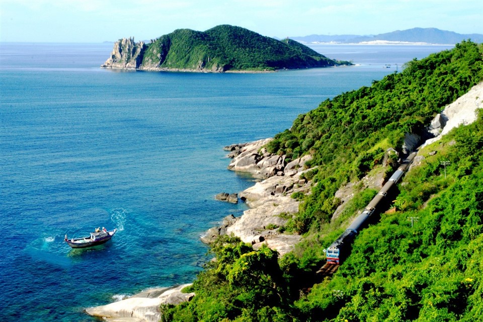 Vi Vu Hòn Nưa Phú Yên - Viên bạch ngọc sáng rực giữa đại dương 7