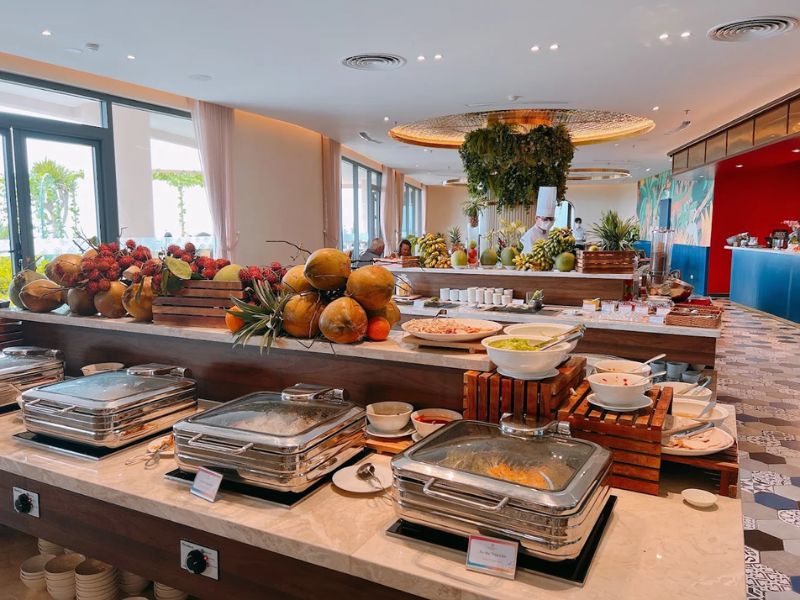 Vias Hotel Vũng Tàu: Khách sạn 5 sao sang trọng ngay sát biển Bãi Sau 11