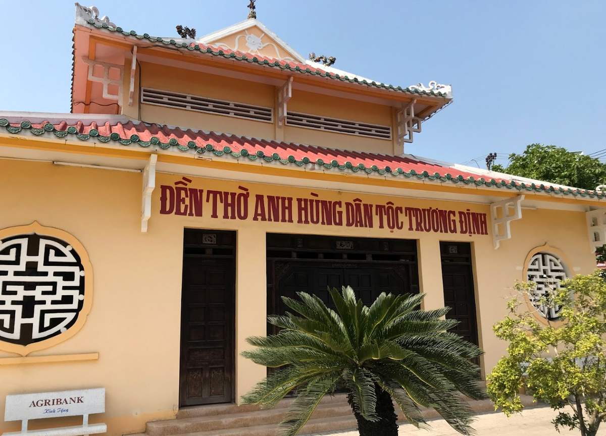Viếng thăm Di tích lăng mộ và đền thờ Trương Định tại Gò Công 5
