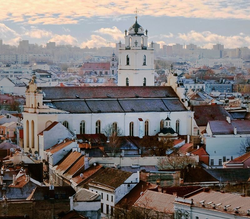 Kinh nghiệm du lịch Vilnius A-Z: Khám phá thủ đô cổ kính Lithuania 2