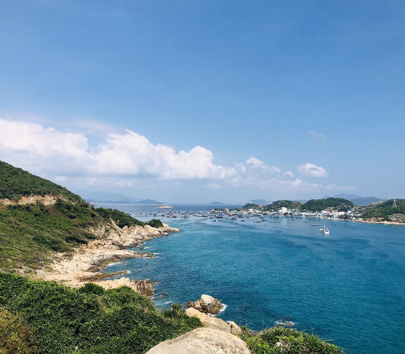 Khám phá vịnh Vĩnh Hy: Viên ngọc xanh hoang sơ ở Ninh Thuận 3