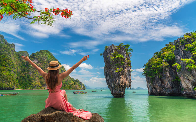 Vịnh Phang Nga nơi biển cả hòa quyện với bầu trời Thái Lan 5