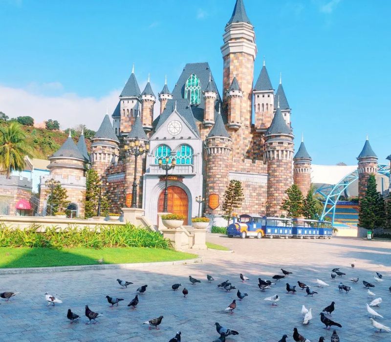 VinWonders Nha Trang có gì? Review chi tiết + giá vé mới nhất 2025