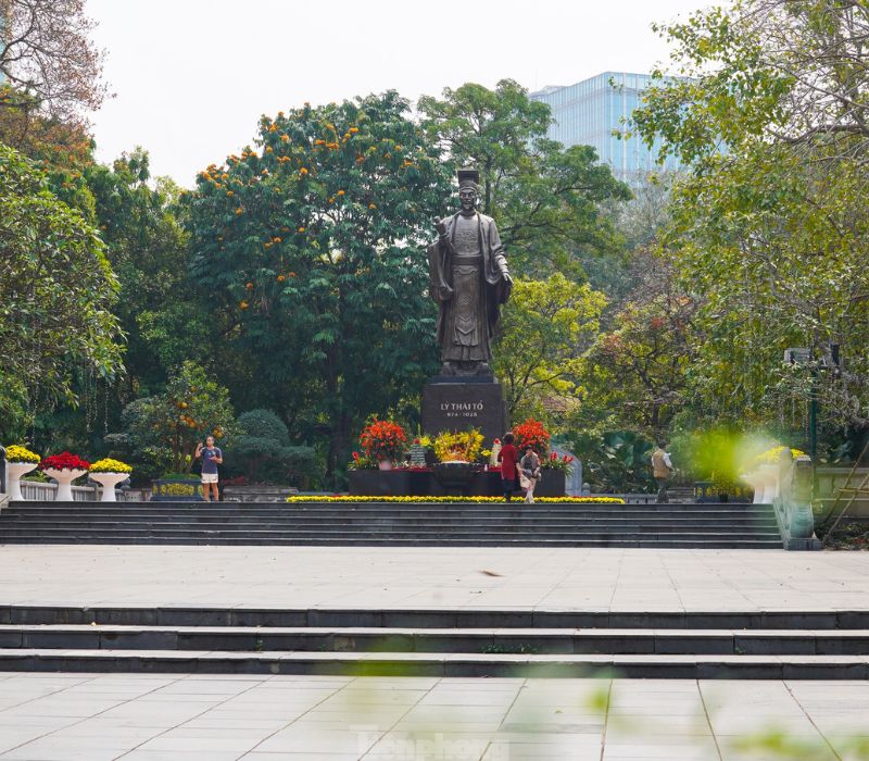 Vườn hoa Lý Thái Tổ: Điểm đến không thể bỏ qua giữa lòng Hà Nội 7