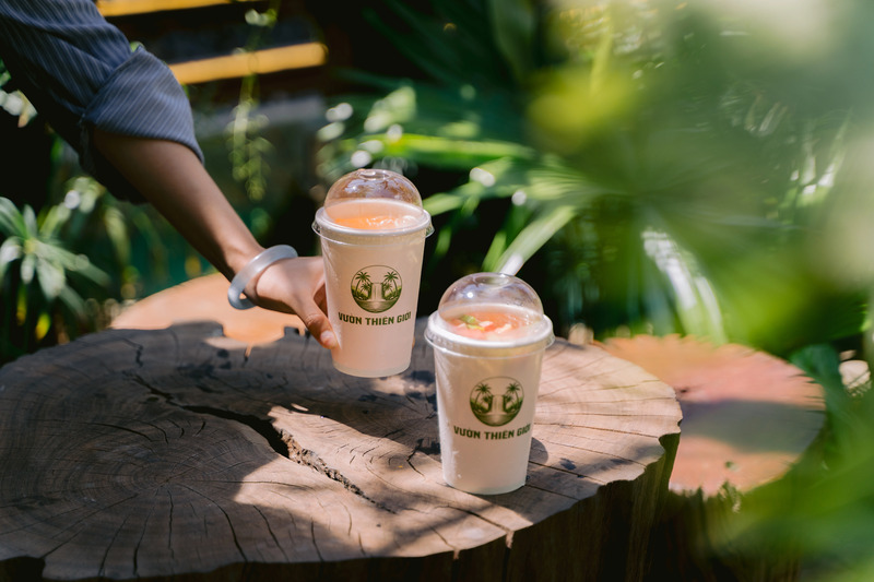 Vườn Thiên Giới, tiệm cà phê gây bão Sài Gòn với thác nước 6.5m 10