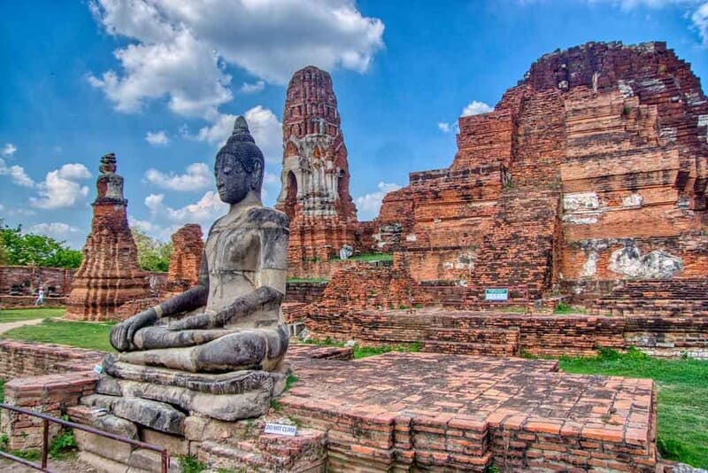 Theo dòng lịch sử khám phá Wat Mahathat tại Ayutthaya 5