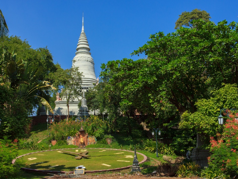 Wat Phnom, nét văn hóa tâm linh nổi bật của thủ đô Phnom Penh 9