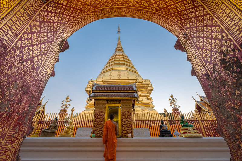 Linh thiêng cổ tự Wat Phrathat Doi Suthep, nơi lưu giữ xá lợi Đức Phật 10