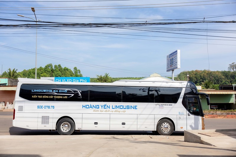 Xe Hoàng Yến: Đơn vị vận chuyển hành khách tuyến miền Đông 2