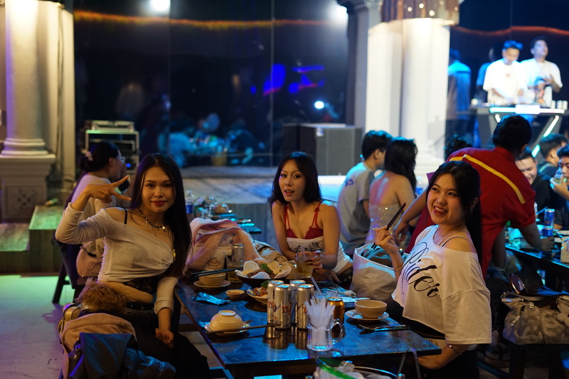 Đến XẺNG Mồi & Bia bật mood bung vị chill hết mình 24