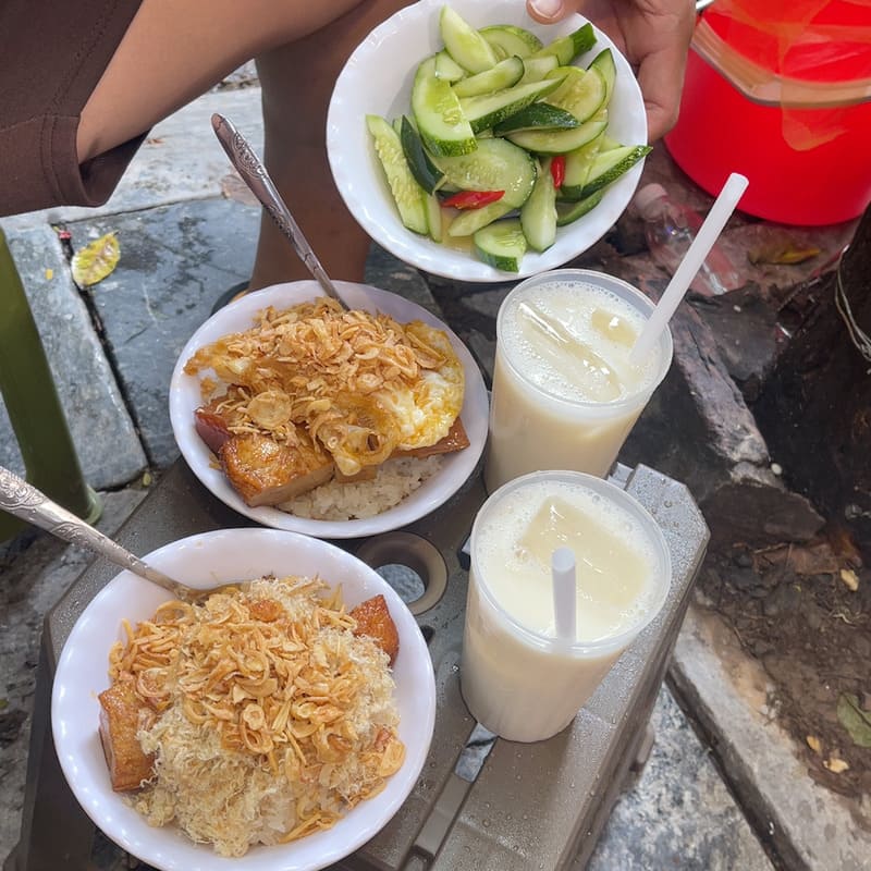 Xôi 74 Bát Sứ: Quán xôi ngon 40 năm giữa lòng phố cổ Hà Nội 10