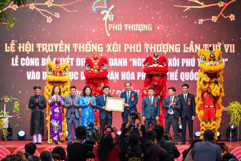 Thưởng thức xôi Phú Thượng, tinh hoa ẩm thực Hà Thành 9