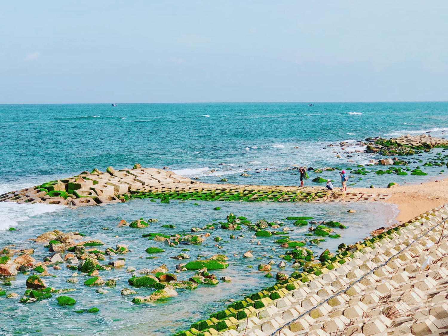 Xóm Rớ - Bãi đá rêu xanh độc đáo nhất tại Phú Yên 5